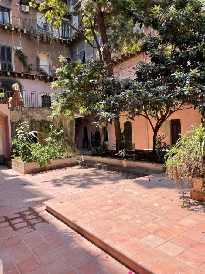 Corte Capuana Lejlighed Catania Eksteriør billede